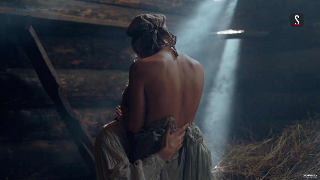 Агата Муцениеце порнография