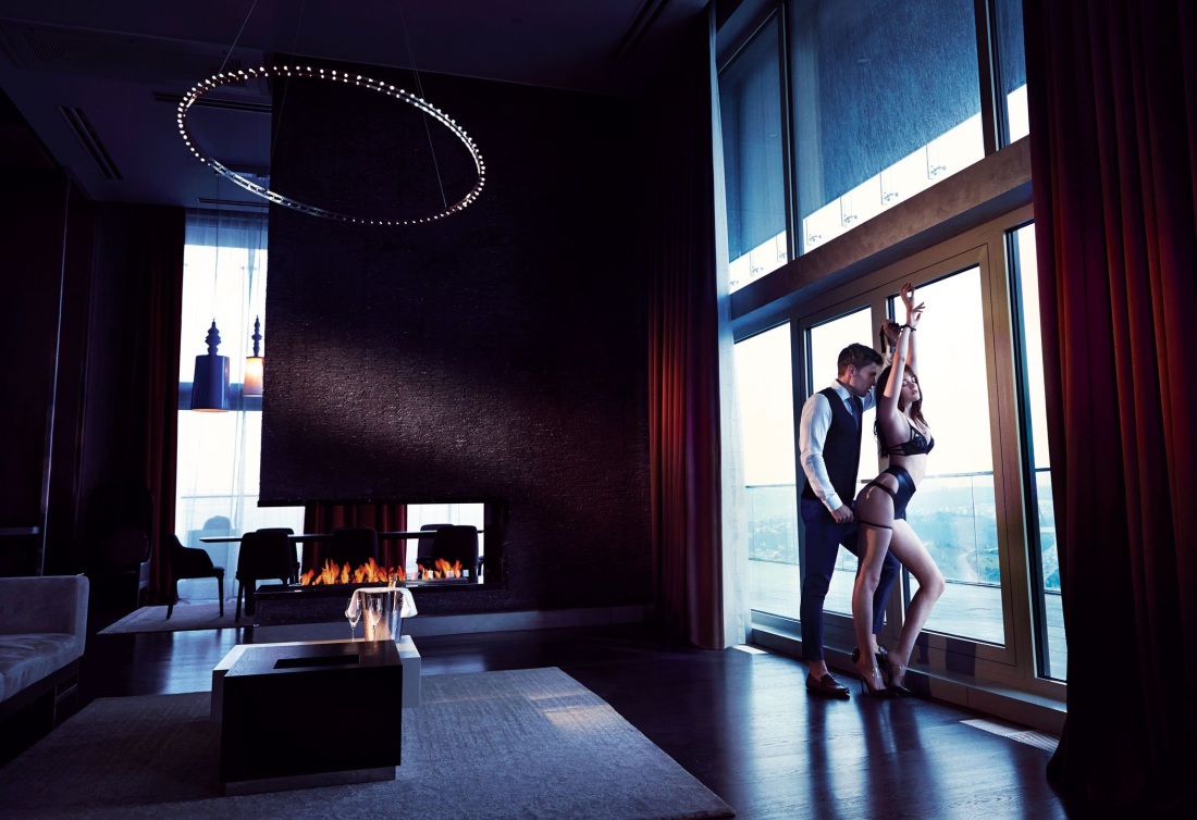 50 Оттенков серого фильм красная комната