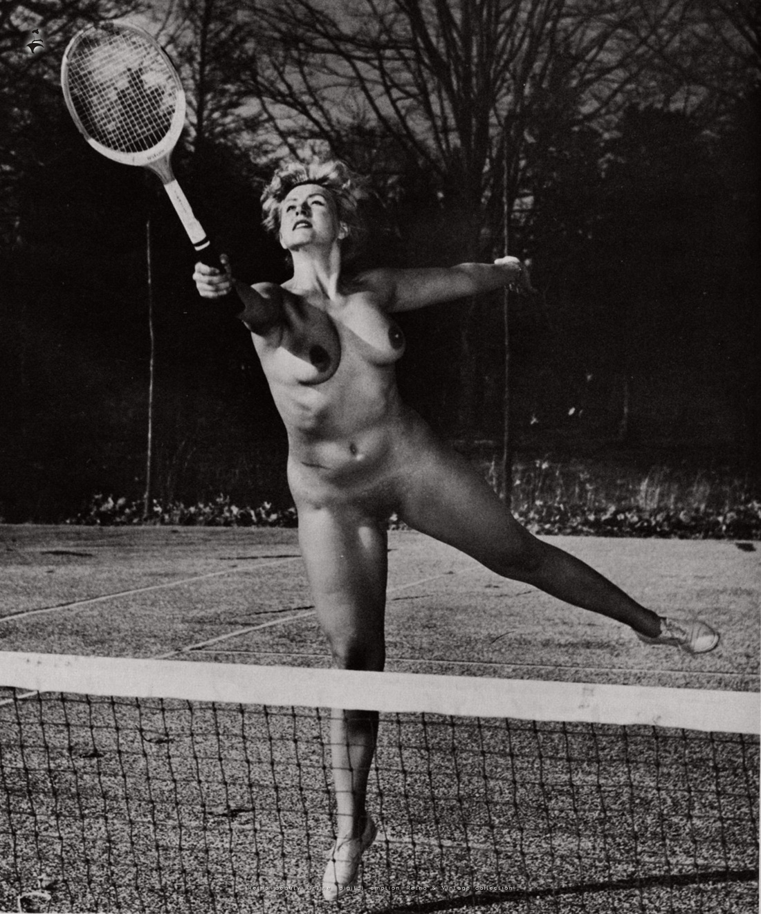 Ретро голые женщины с бритым лобком