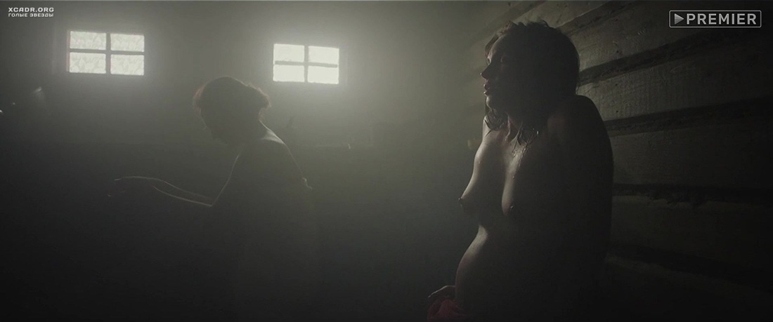 Виктория Складчикова ню