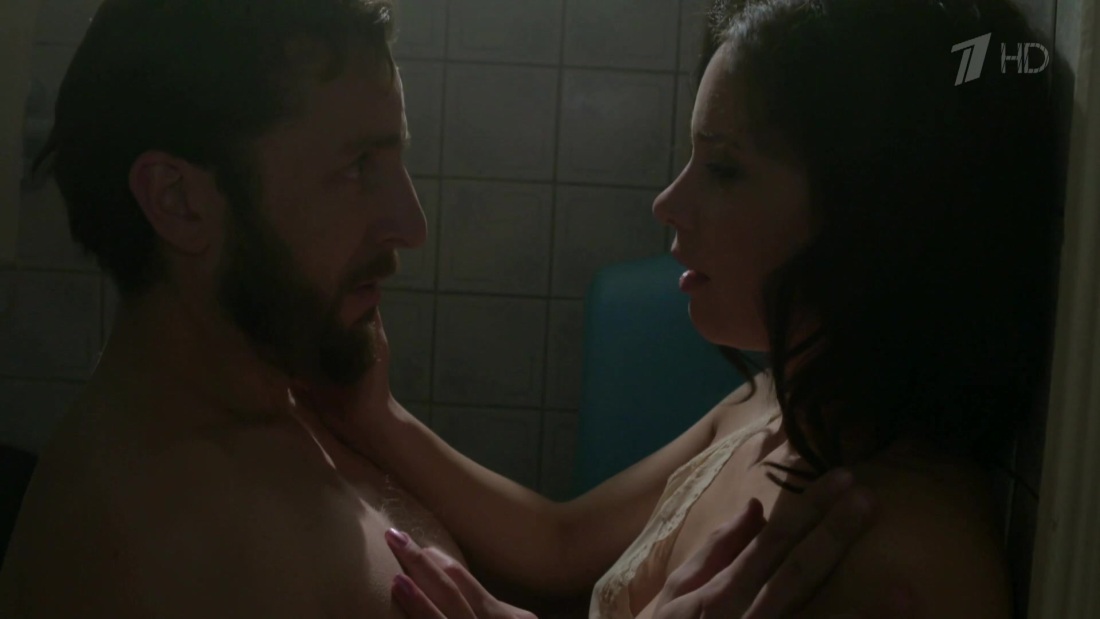 Полина Сыркина бюст