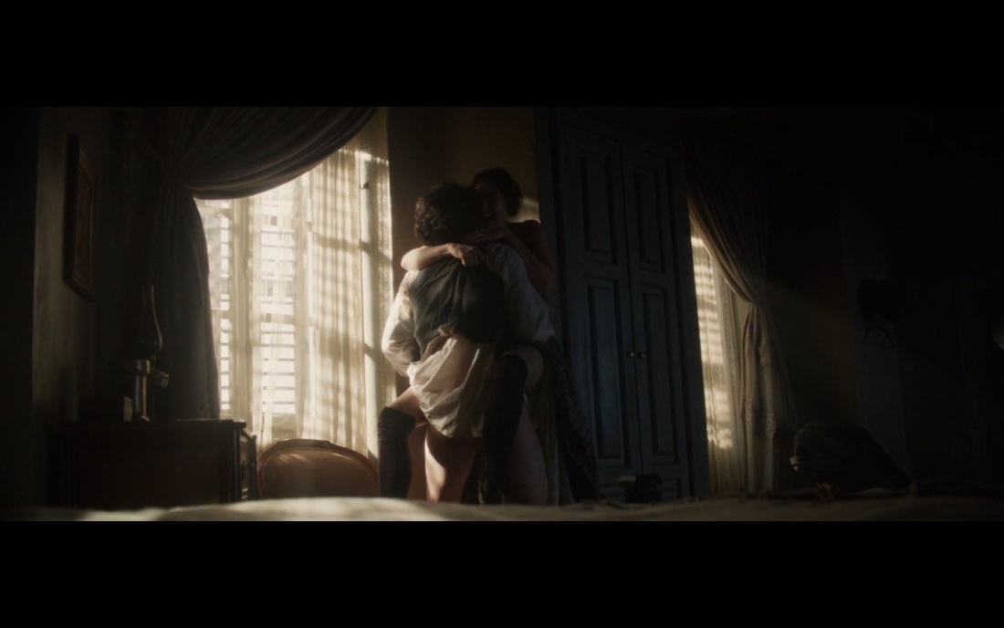 Элизабет Олсен Олдбой постельная сцена