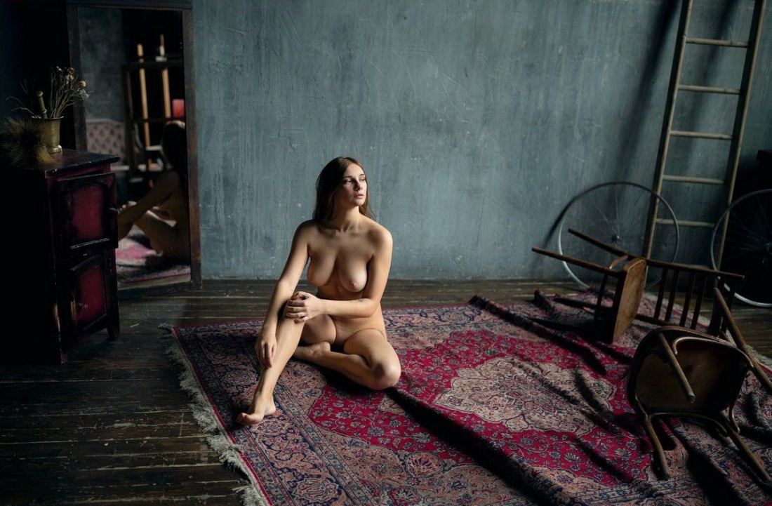 Елена Николаева полностью голая