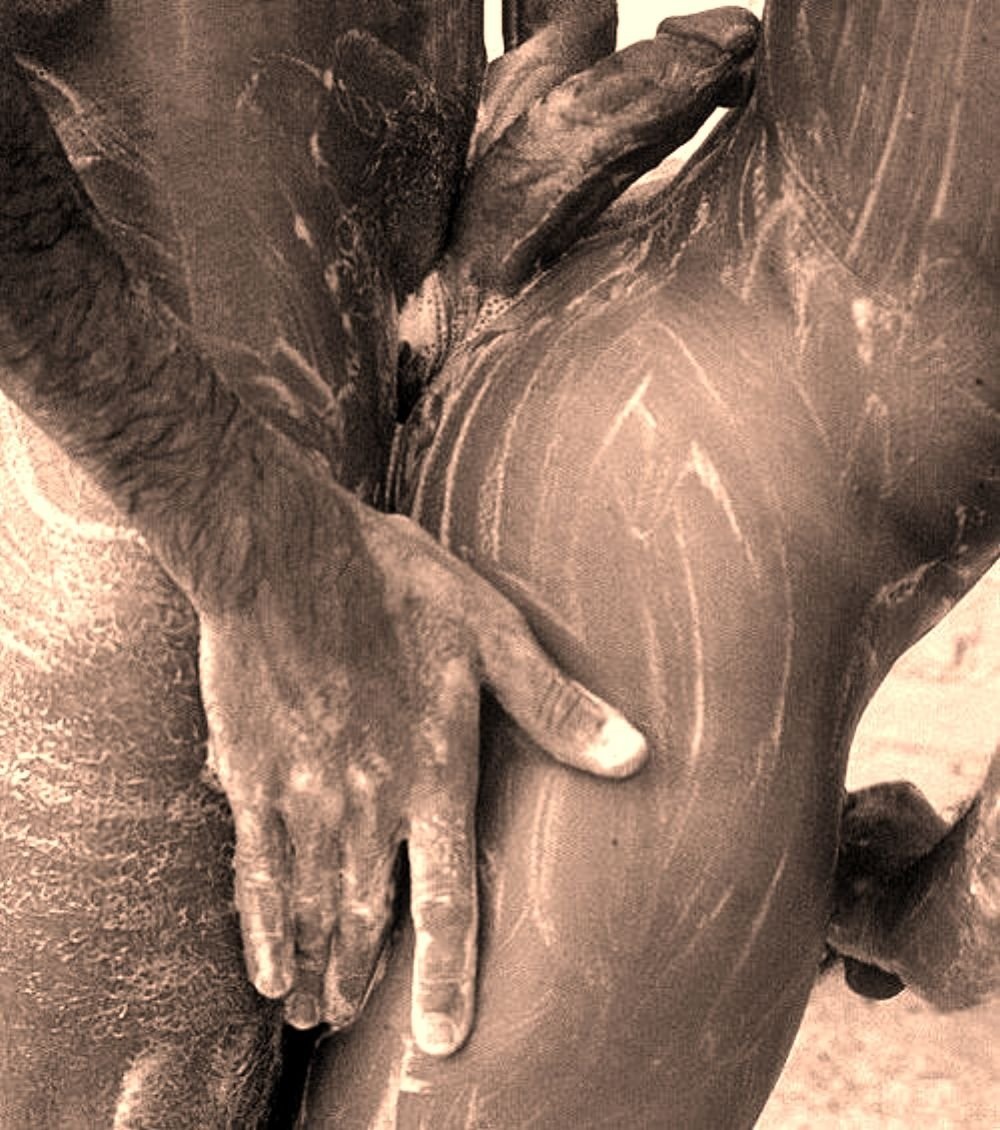 Парень выебал девушку в душе