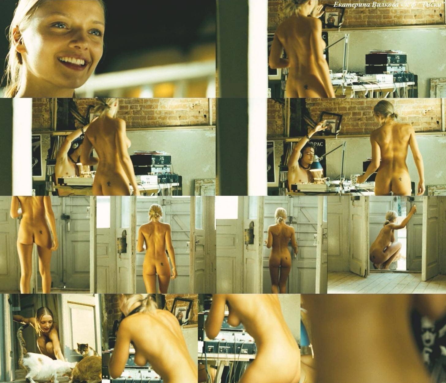 Полностью голая Екатерина Зинченко купается в море – Тайное свидание (2001)