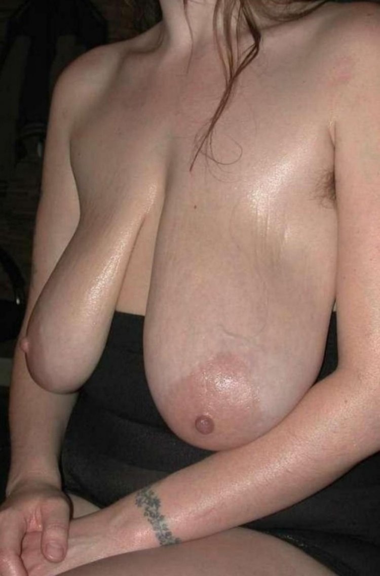 Голые зрелые тетки с обвисшими сиськами