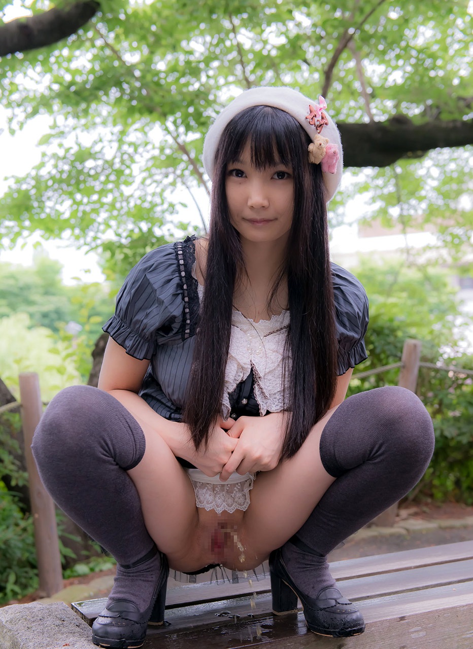 Девушки ходят без трусов