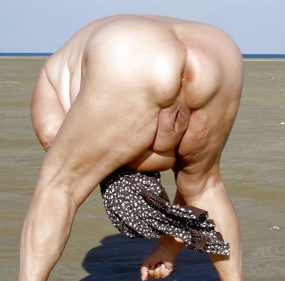 Йога голышом для пожилых и зрелых