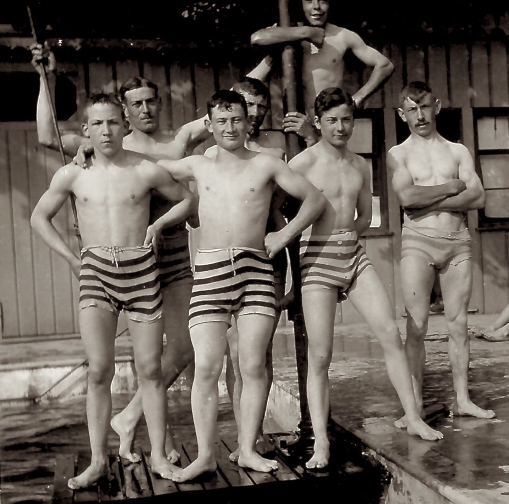 Warwick rowers 2019 Twins Sebastian Alex nude frontal