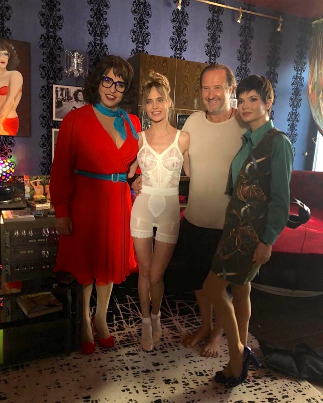 Глюкоза певица бабушка легкого поведения