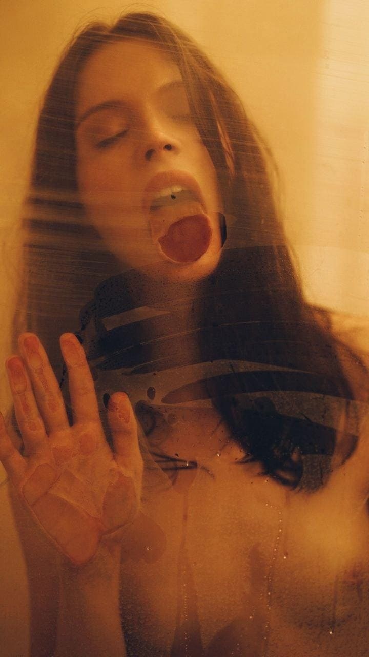 Наташа Шелягина попа