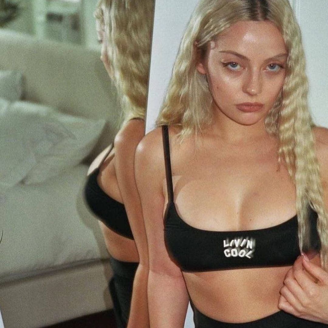 Группа серебро Максим