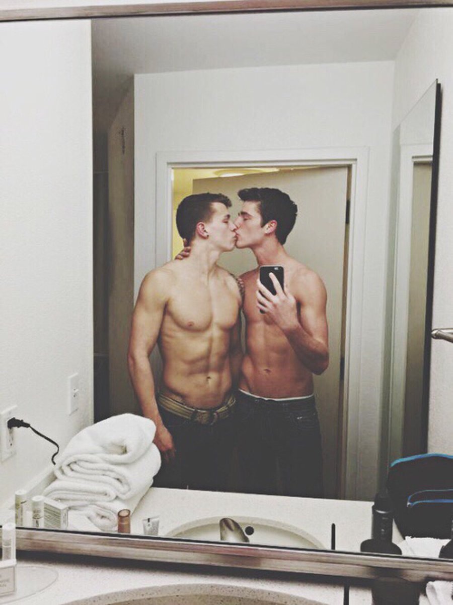 как признаться парню в любви к парню гей фото 119
