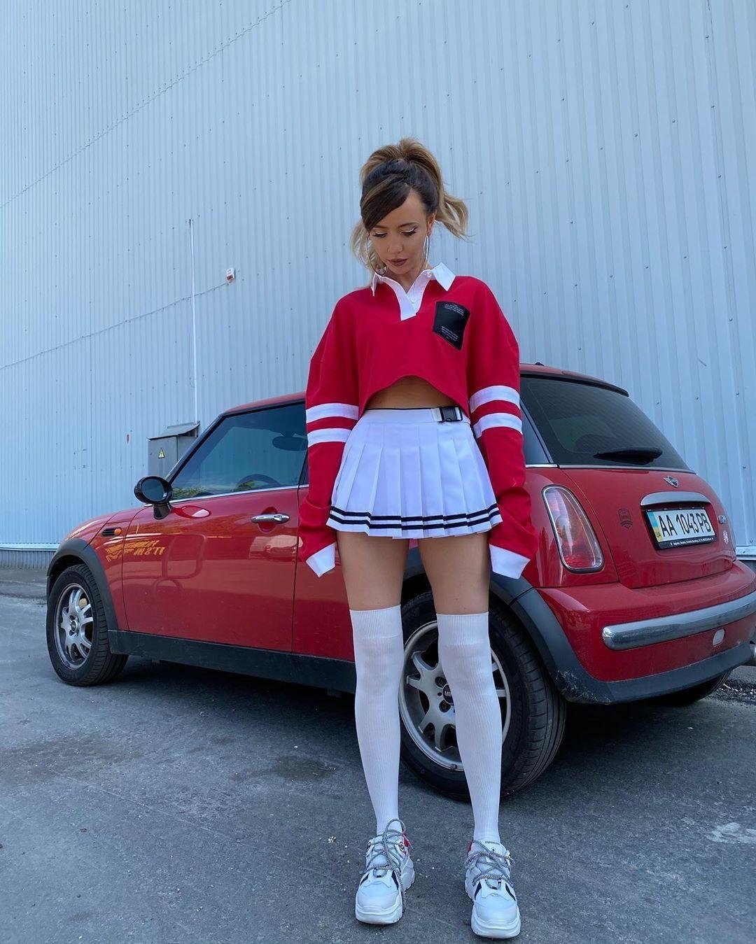 Надя Дорофеева в мини