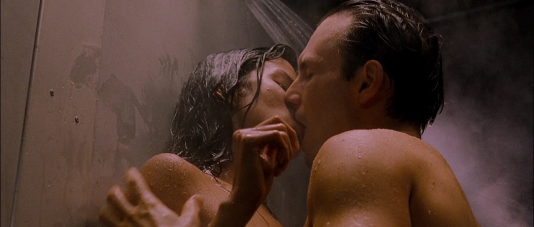 Холли Зачарованные голая