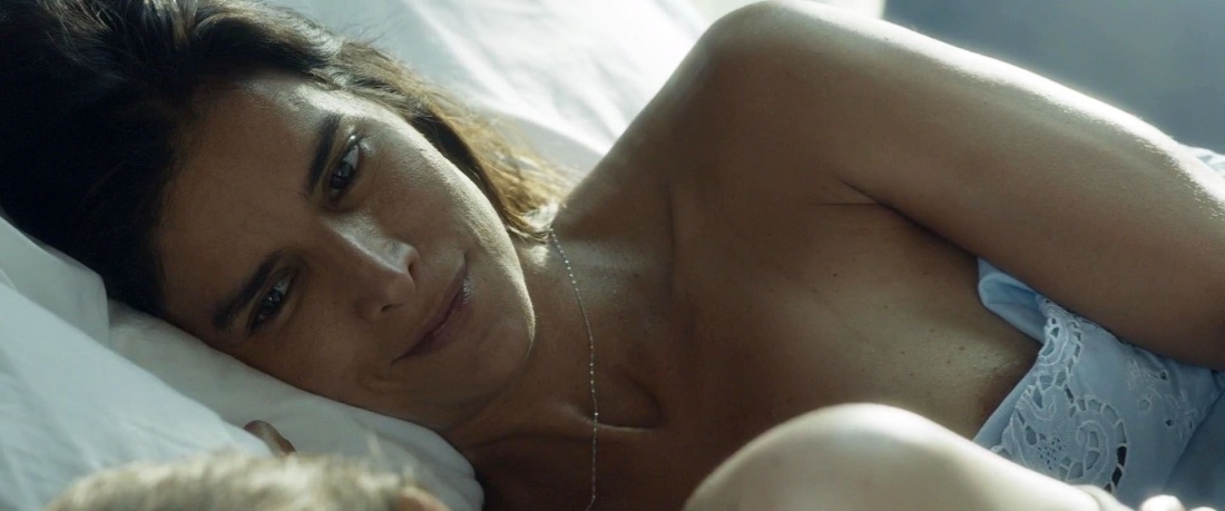 Патри́сия Каро́ла Вела́скес Семпру́н голая