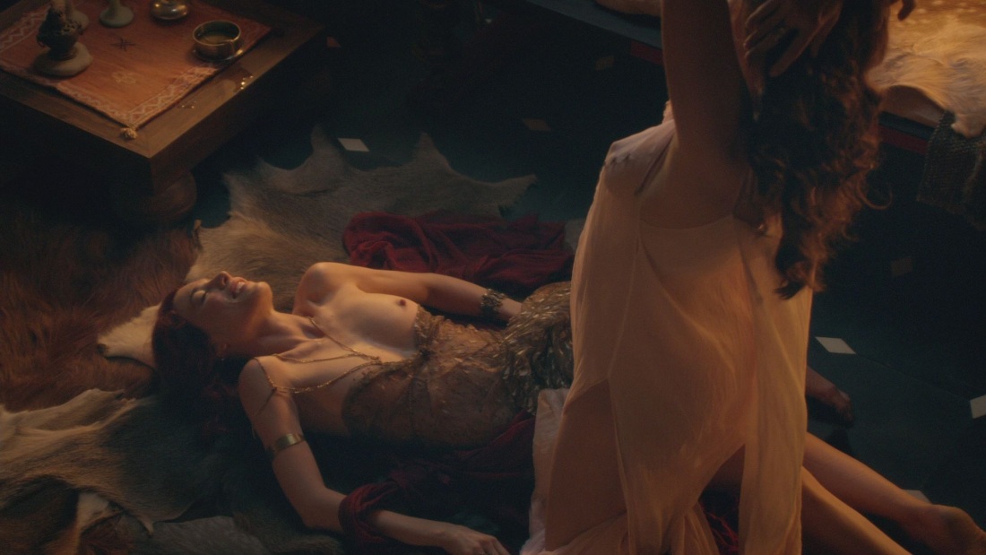 Люси Лоулесс Спартак кровь и песок голая