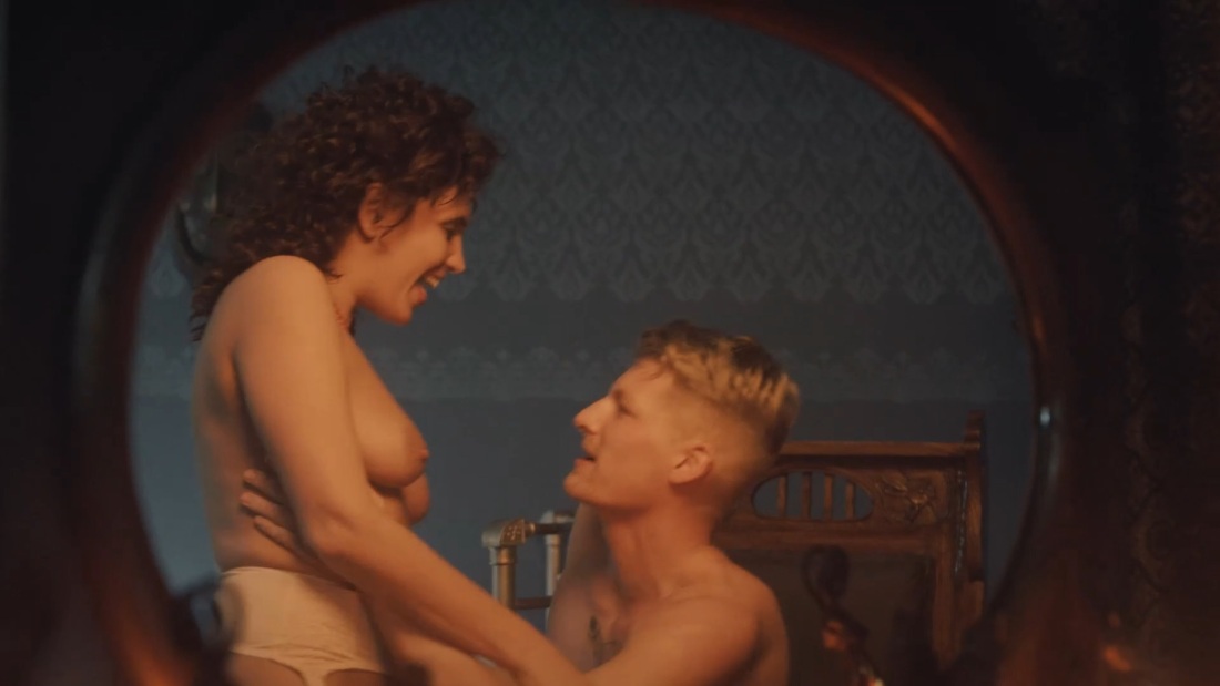 Актриса Порошина Мария ню