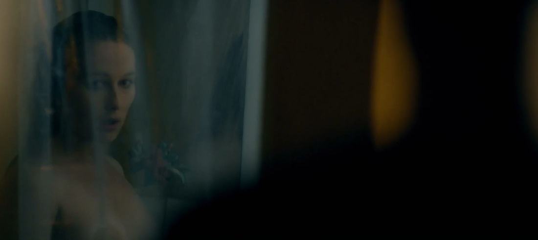 Кристина Казинская без лифчика голая