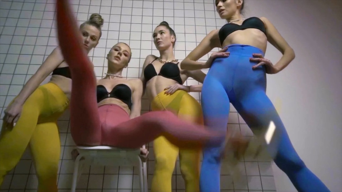 Юлианна Караулова голая