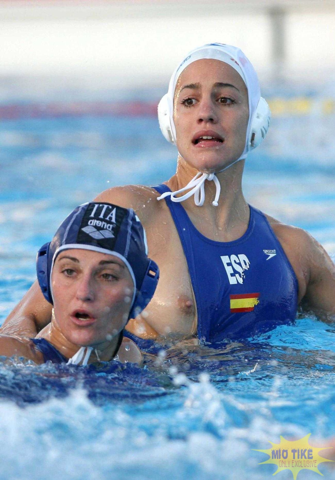 Голые пловчихи синхронистки