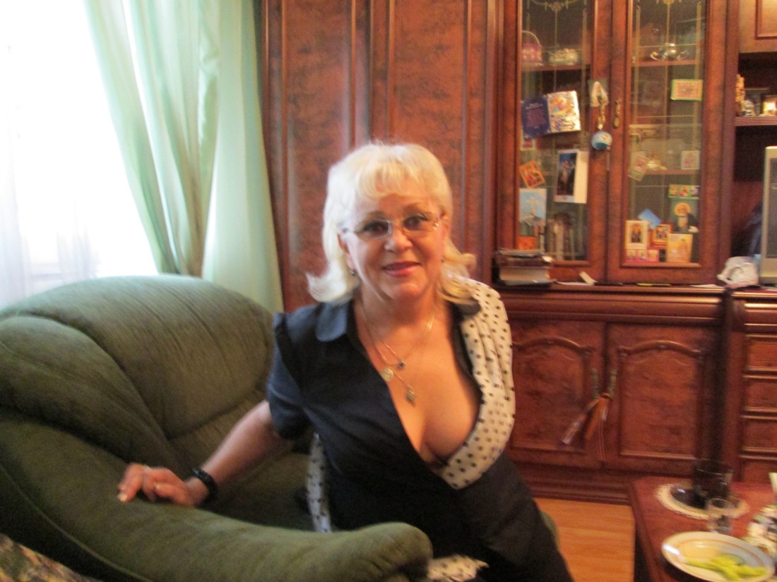 Пожилые женщины из Москвы