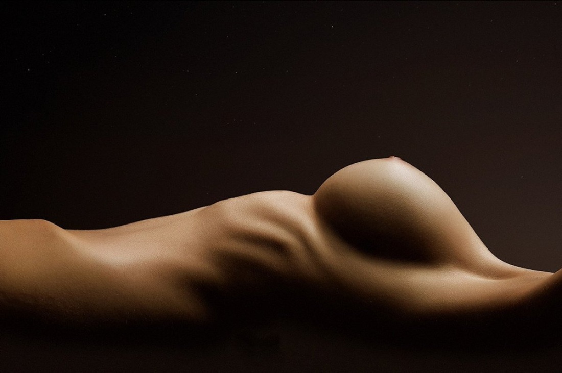 Красивое голое женское тело