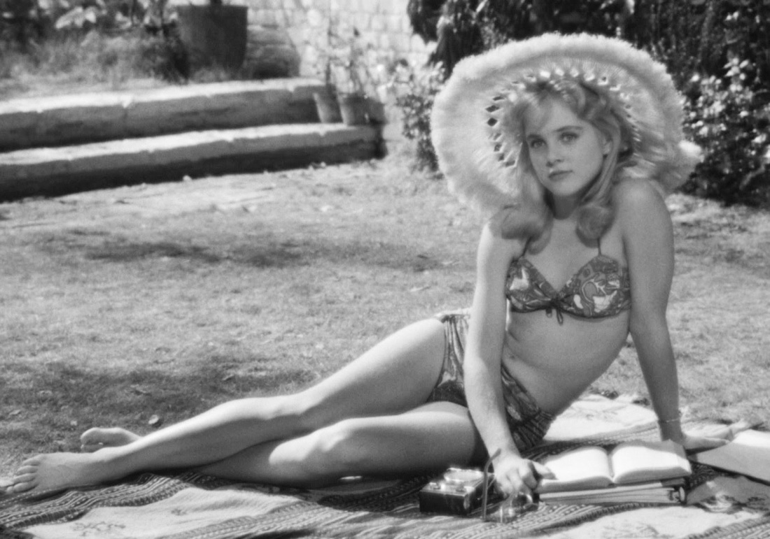 Мария Набокова модель бикини