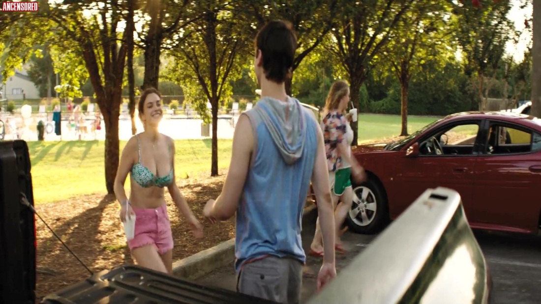 Голая актриса Одейя Раш