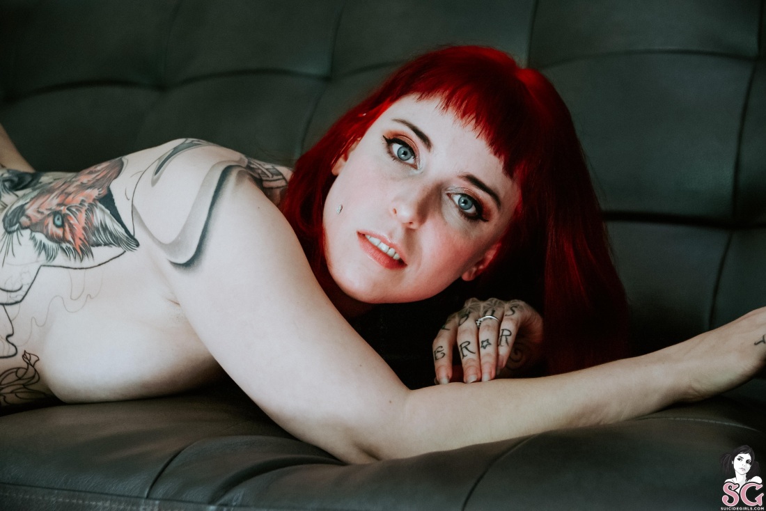 Татуированные пышные порнозвезды