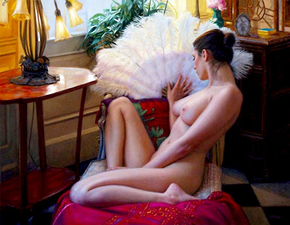 Женская обнаженка в быту