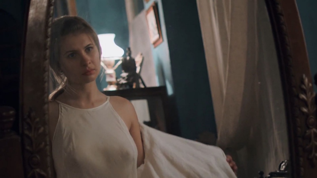 Анна Цуканова бюст ню откровенно