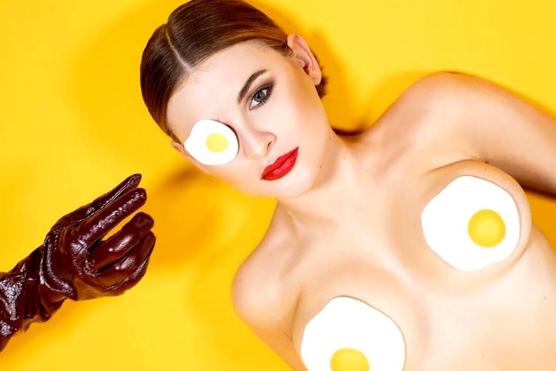 Настоящая кровь Анна Пэкуин секси