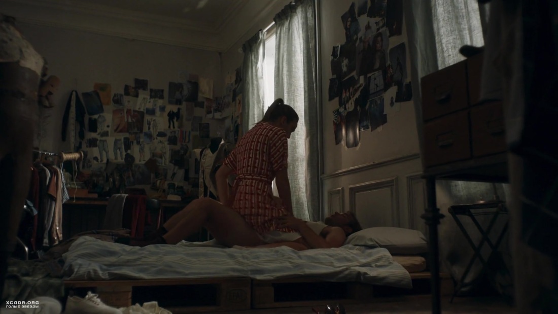 Джоди Комер golaya