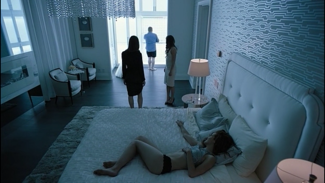 Райли Кио бикини