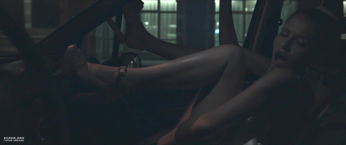 Любовь аксёнова голая в сериале мажор