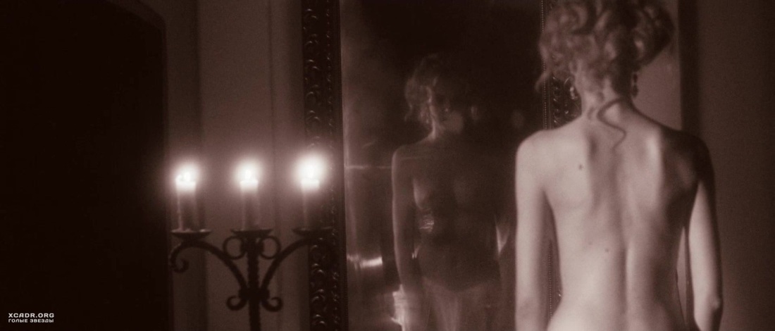 Художественное ню в полный рост