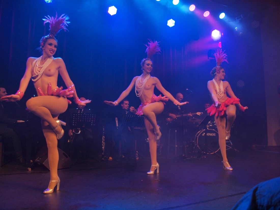 Эротическое кабаре шоу