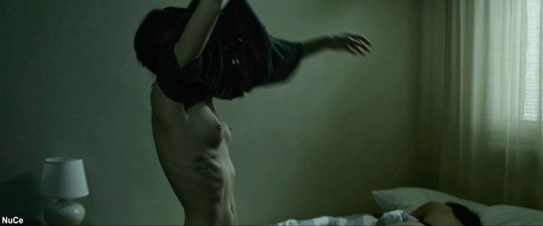 Кино боги Египта Элоди Юнг