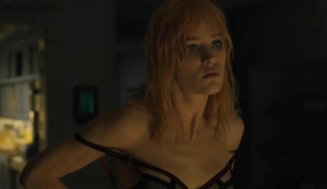 Mackenzie Moss порноактриса голая