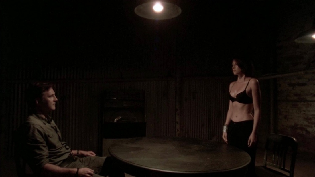 Лорен Коэн Ходячие мертвецы постельная сцена