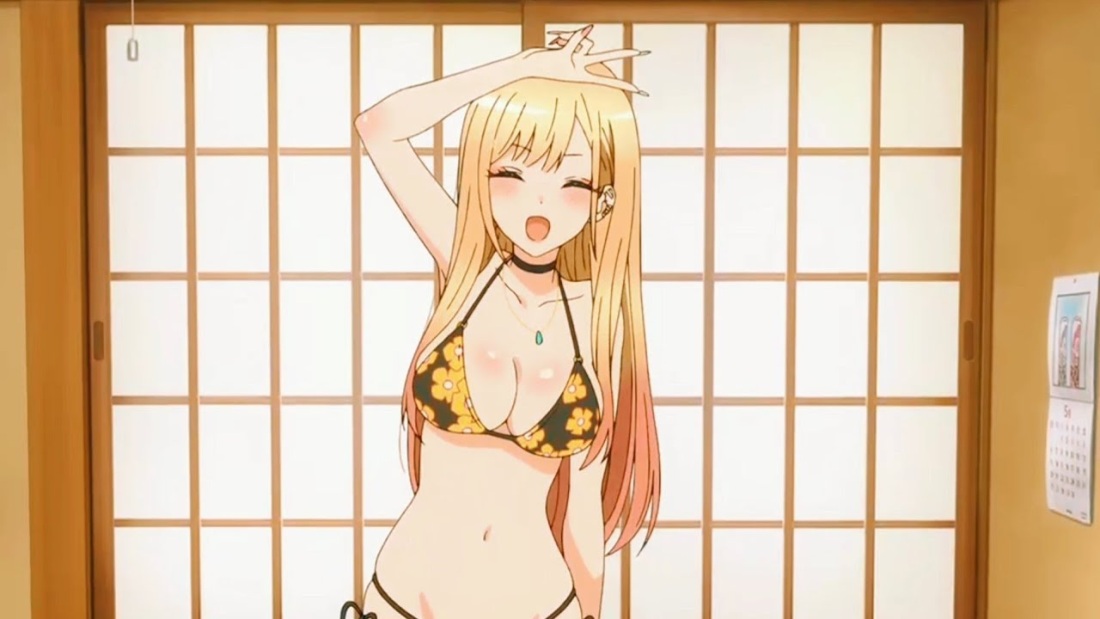 Марин Китагава в купальнике