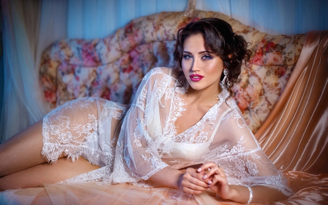 Фотосессия в белье в студии