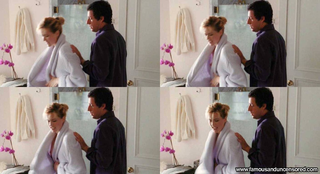 Джулиан Уэллс nude в кино