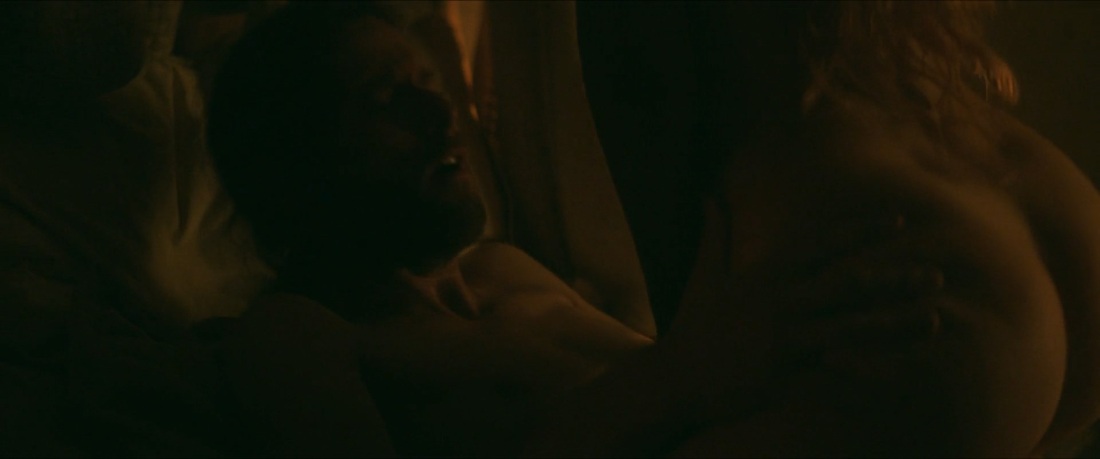 Шарлотта Райли постельная сцена