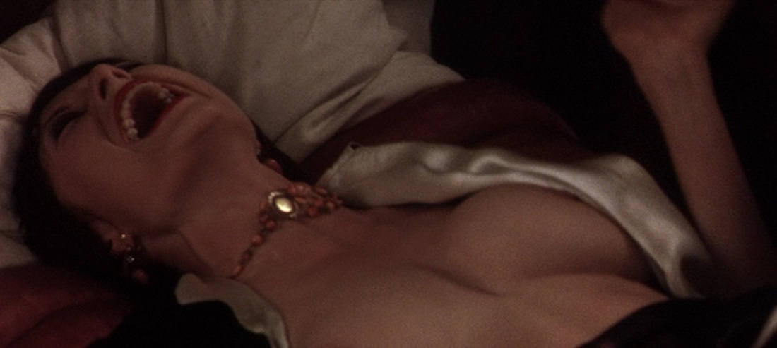 Катрин МАККОРМАК голая