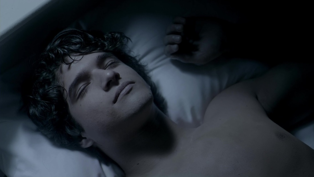 Шелли Хенниг на пляже