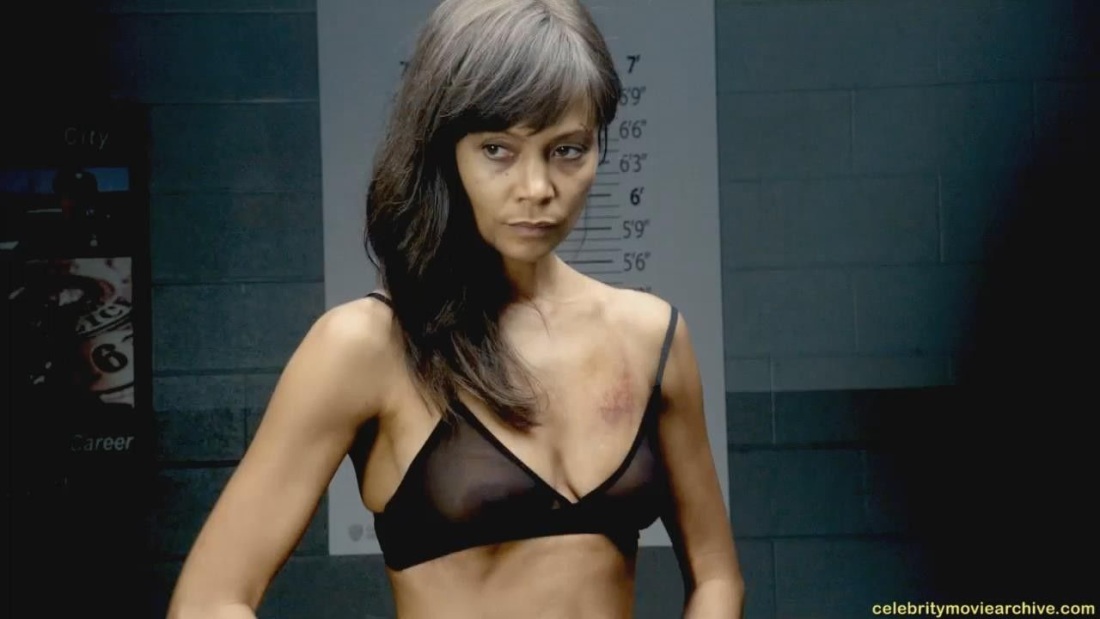 Дэниел Шарман торс