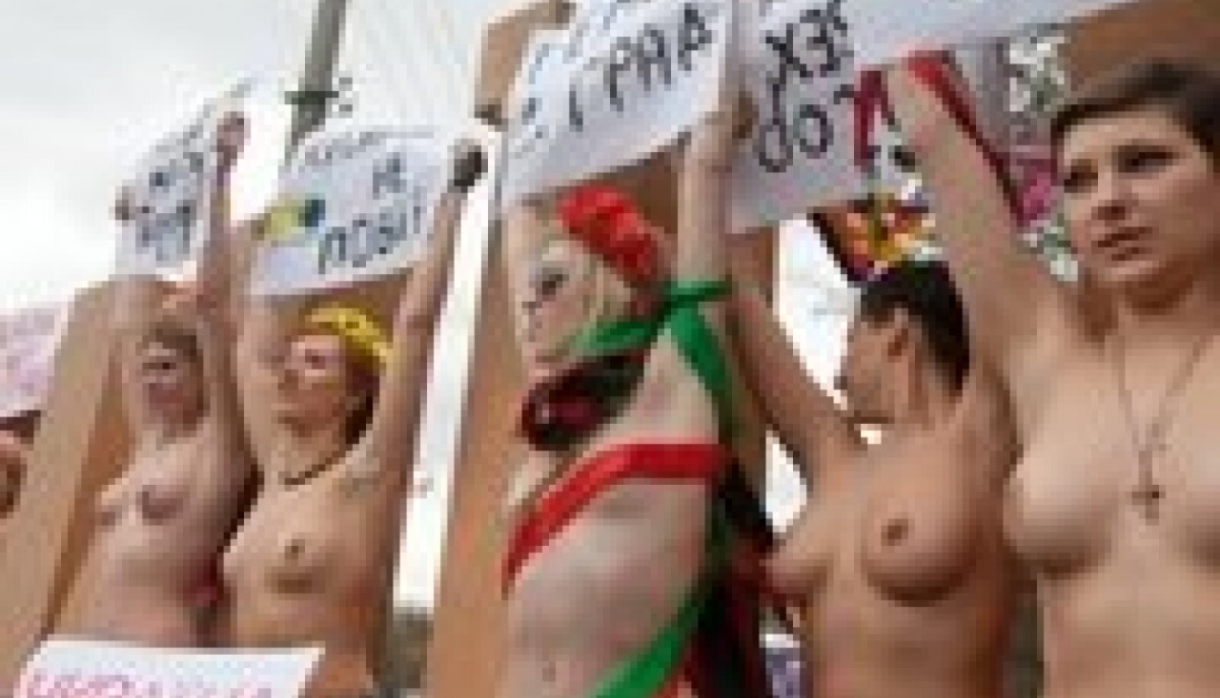 Голые украинские феминистки