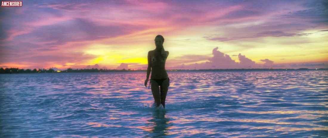 Алессандра Амбросио nude